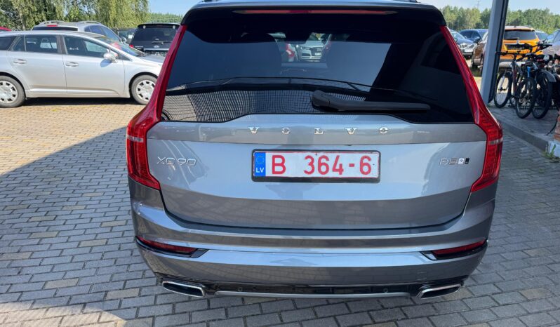 
								VOLVO XC90 pilns									