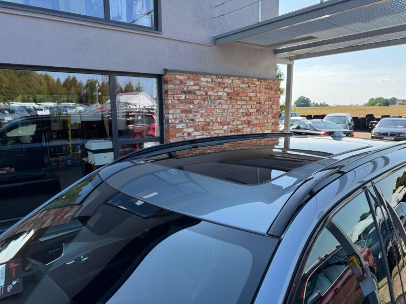 
								VOLVO XC90 pilns									