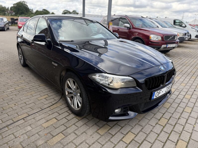 
								BMW 520D pilns									