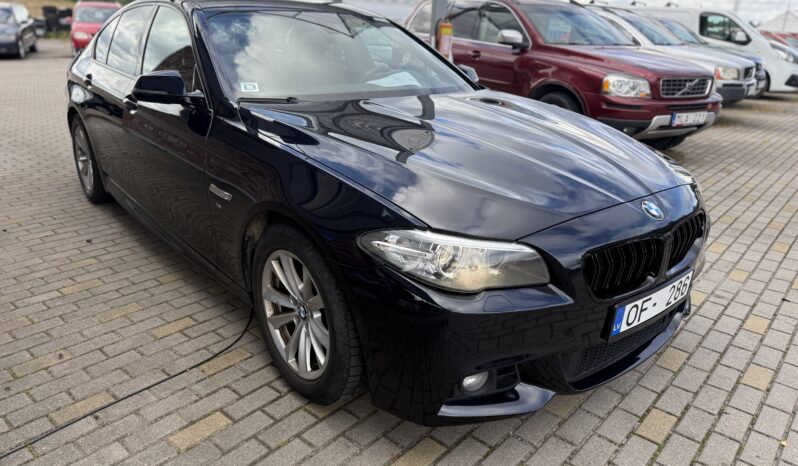 
								BMW 520D pilns									