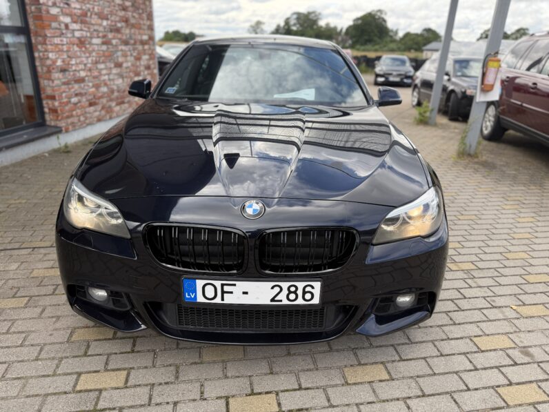 
								BMW 520D pilns									