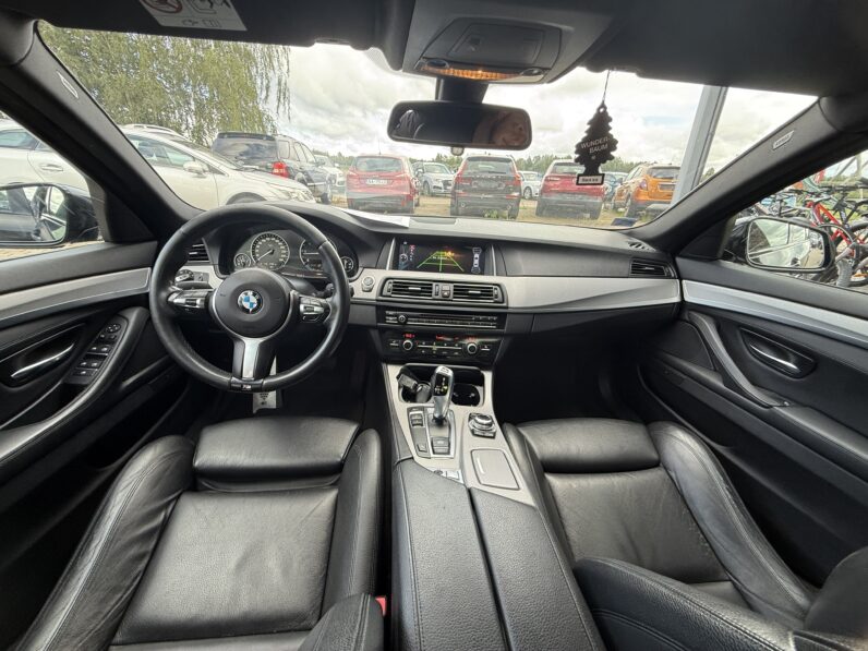 
								BMW 520D pilns									