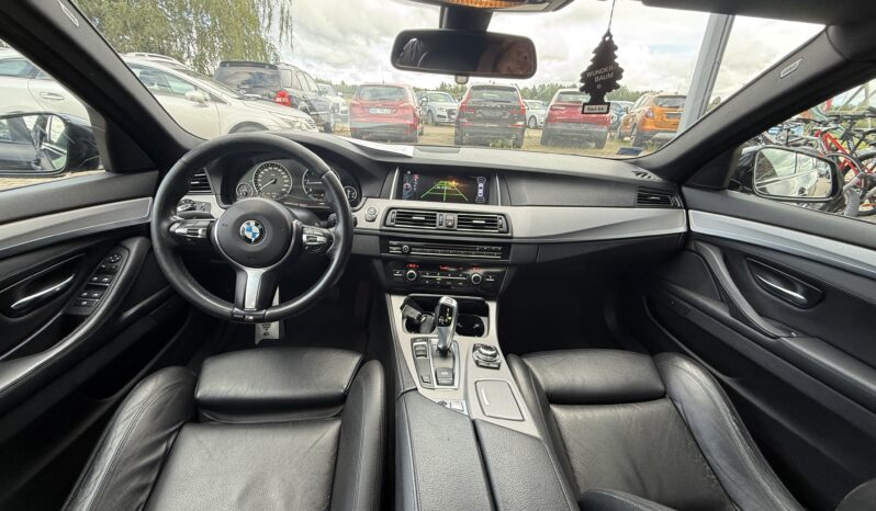 
								BMW 520D pilns									