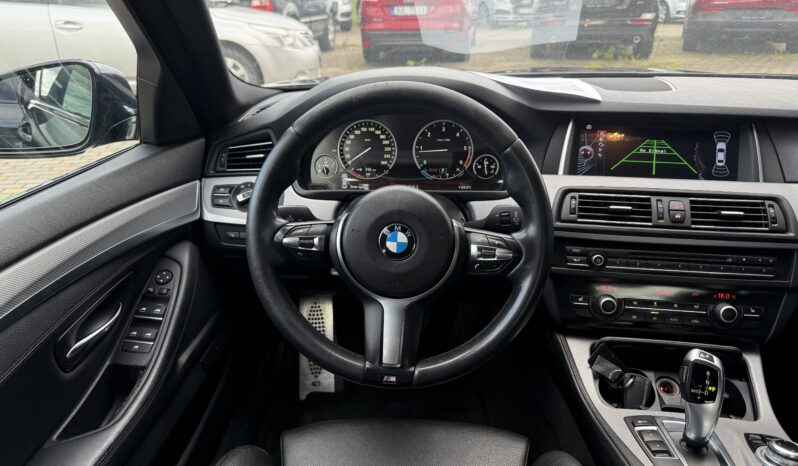 
								BMW 520D pilns									