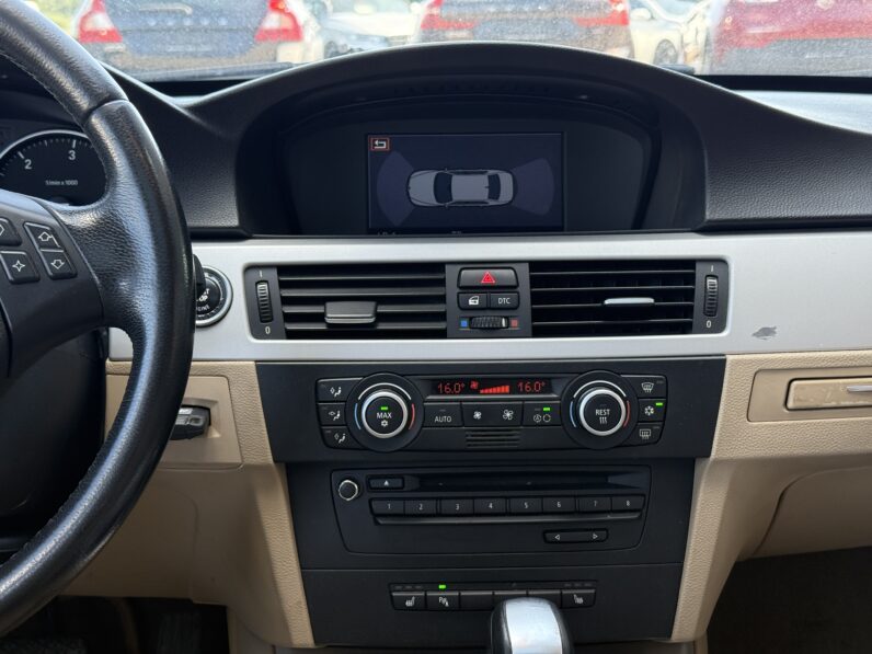 
								BMW 320 pilns									
