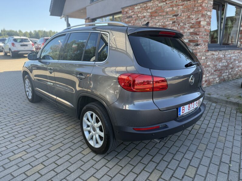 
								VW TIGUAN pilns									