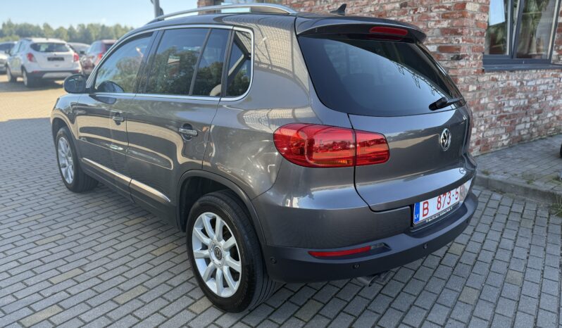 
								VW TIGUAN pilns									