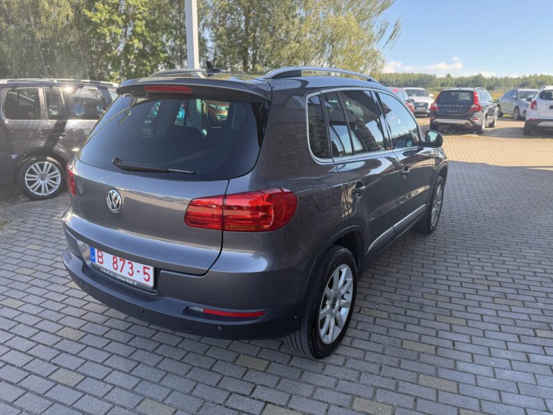 
								VW TIGUAN pilns									