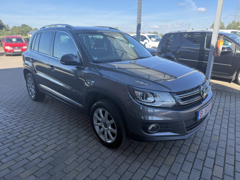 
								VW TIGUAN pilns									
