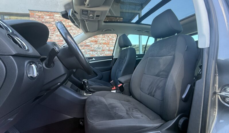 
								VW TIGUAN pilns									