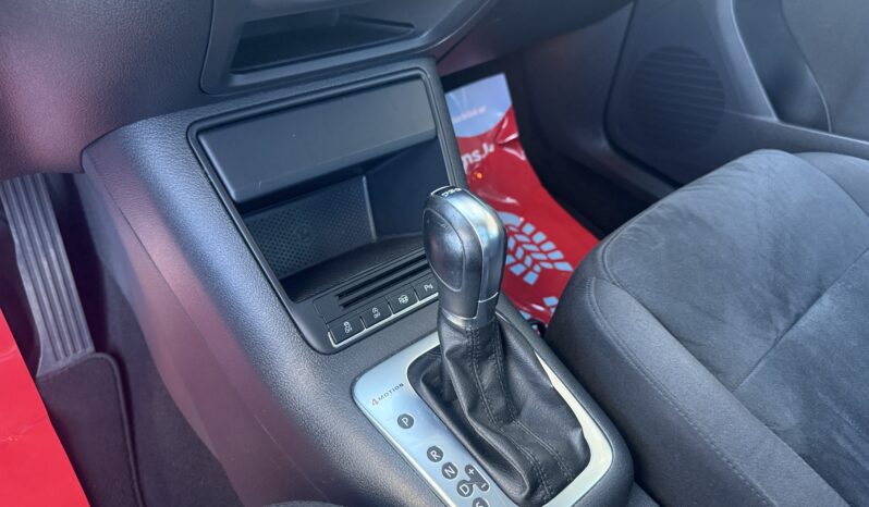 
								VW TIGUAN pilns									