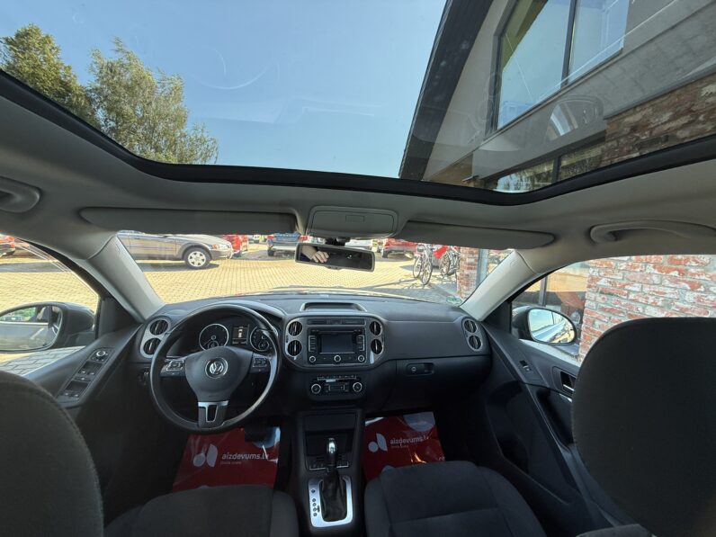 
								VW TIGUAN pilns									
