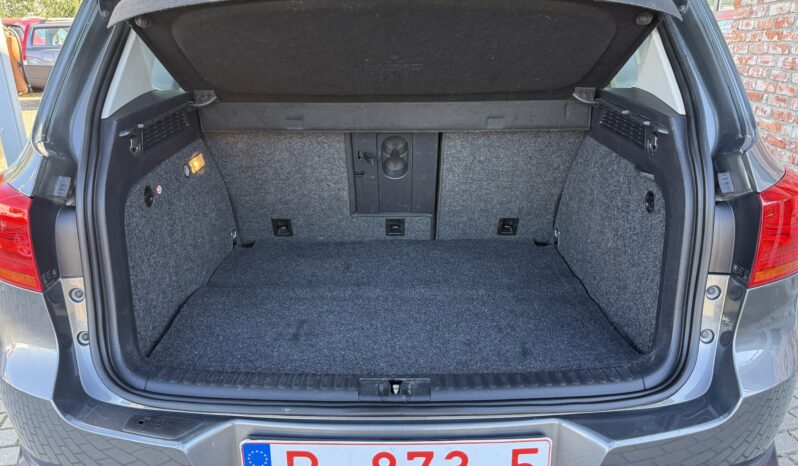 
								VW TIGUAN pilns									