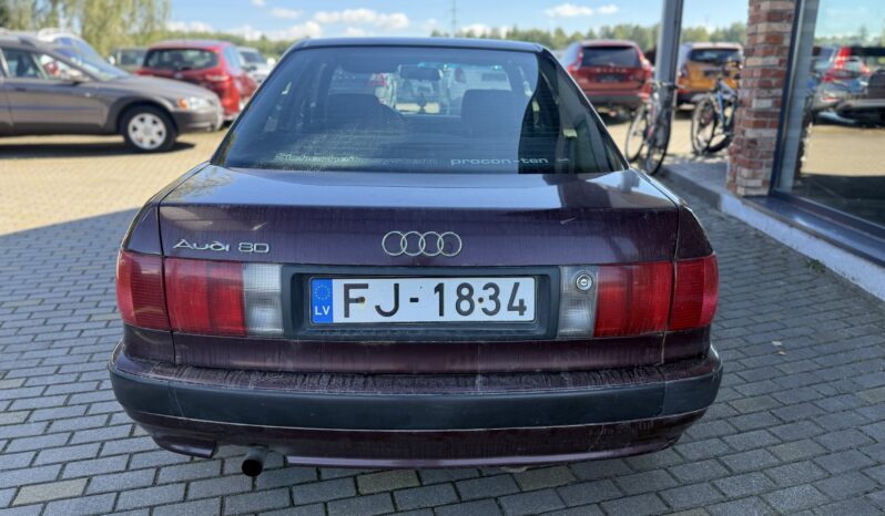 
								AUDI A80 pilns									
