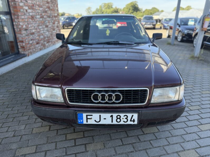
								AUDI A80 pilns									