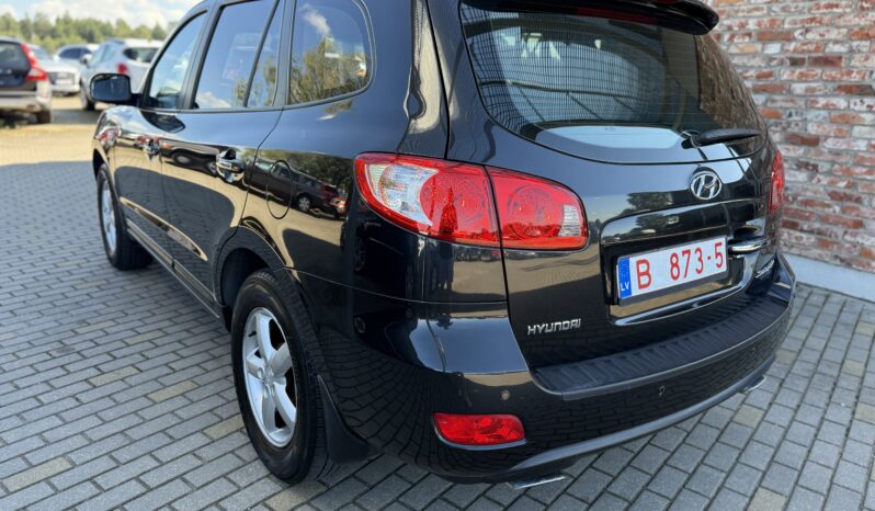 
								HYUNDAI SANTA FE pilns									