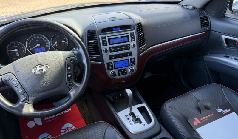 
								HYUNDAI SANTA FE pilns									