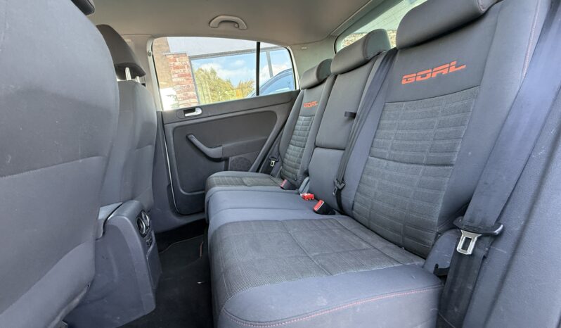 
								VW GOLF PLUS pilns									