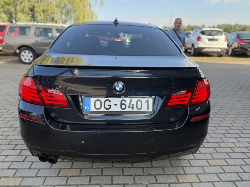 
								BMW 520 pilns									