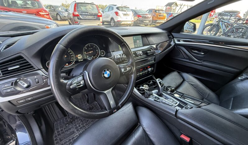 
								BMW 520 pilns									
