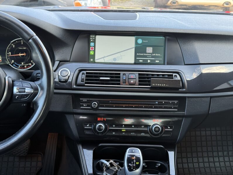 
								BMW 520 pilns									