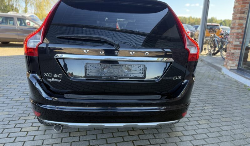 
								VOLVO XC60 pilns									