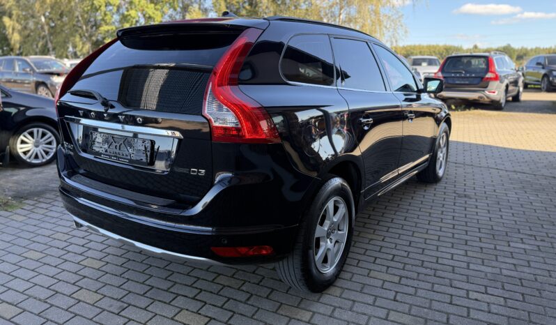 
								VOLVO XC60 pilns									