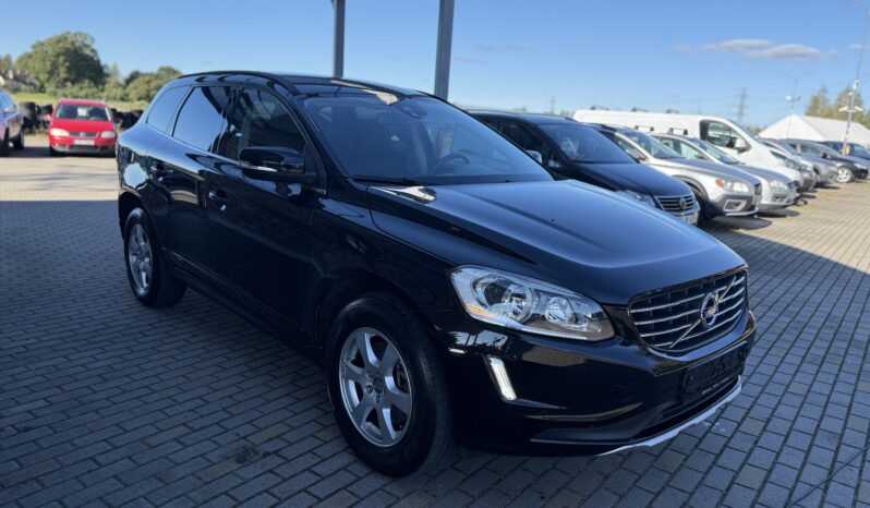 
								VOLVO XC60 pilns									