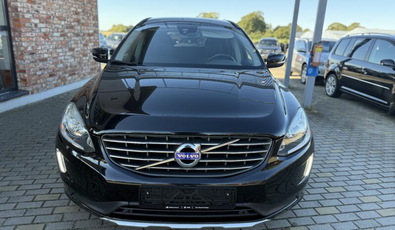 
								VOLVO XC60 pilns									
