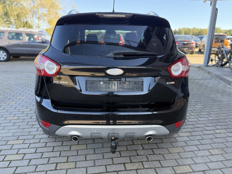 
								FORD KUGA pilns									