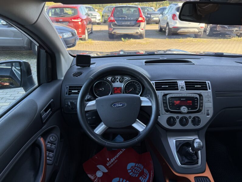 
								FORD KUGA pilns									