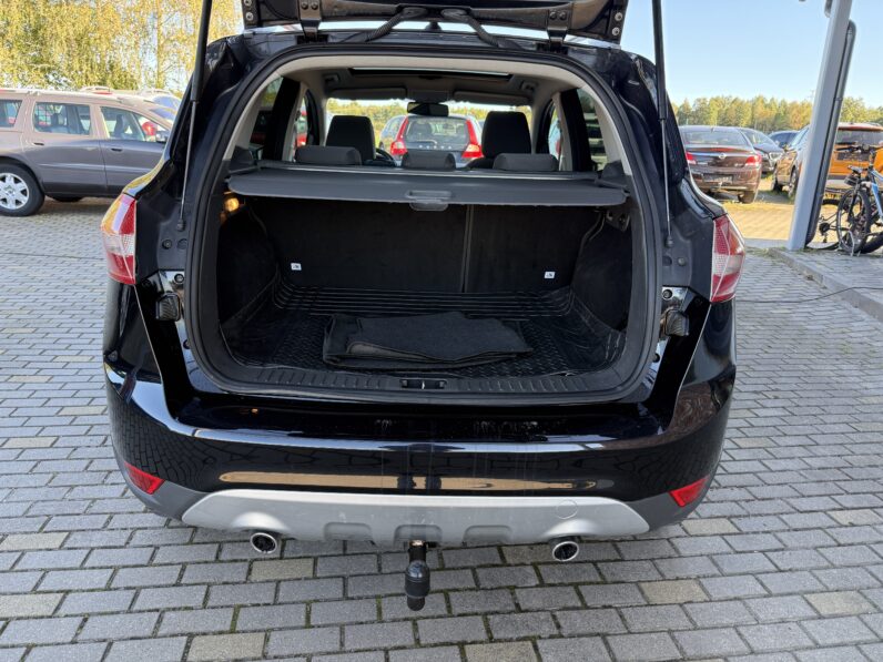 
								FORD KUGA pilns									