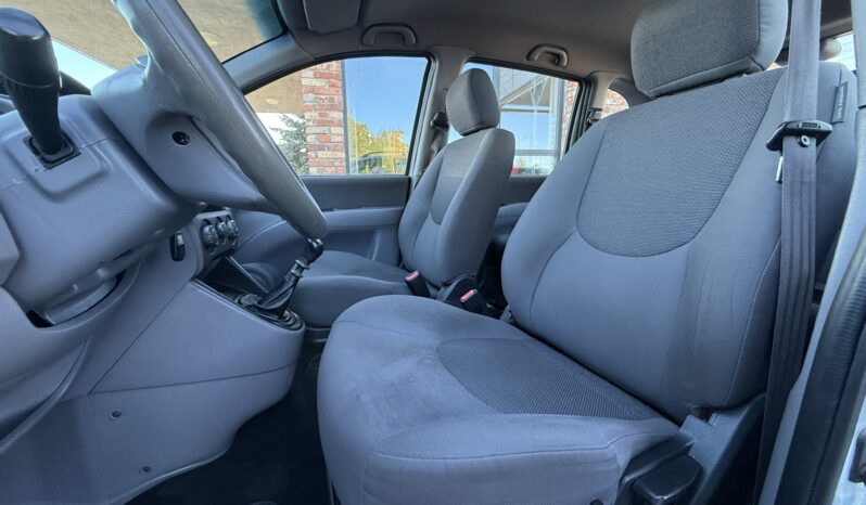 
								HYUNDAI MATRIX pilns									