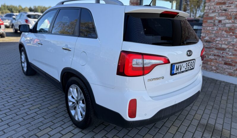 
								KIA SORENTO pilns									