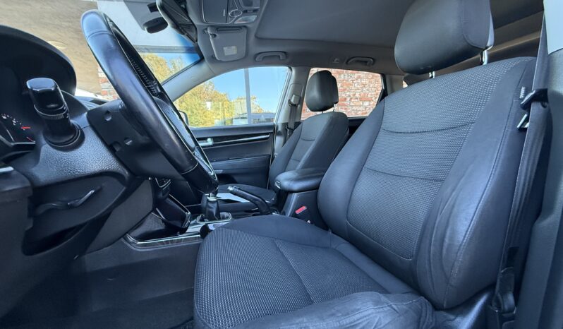 
								KIA SORENTO pilns									