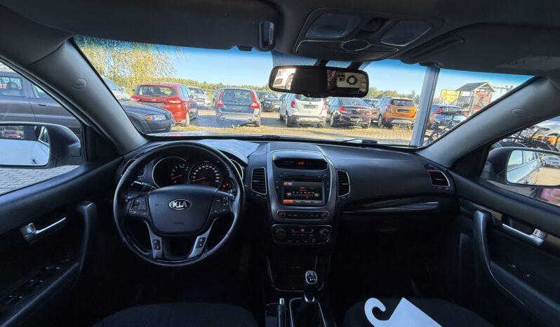 
								KIA SORENTO pilns									
