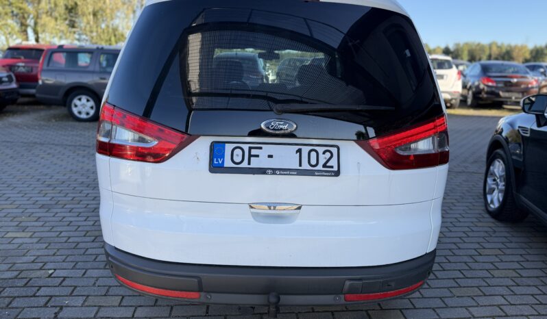 
								FORD GALAXY pilns									