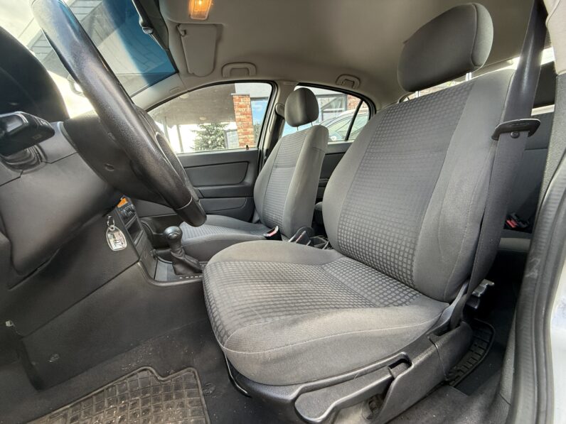 
								OPEL ASTRA pilns									