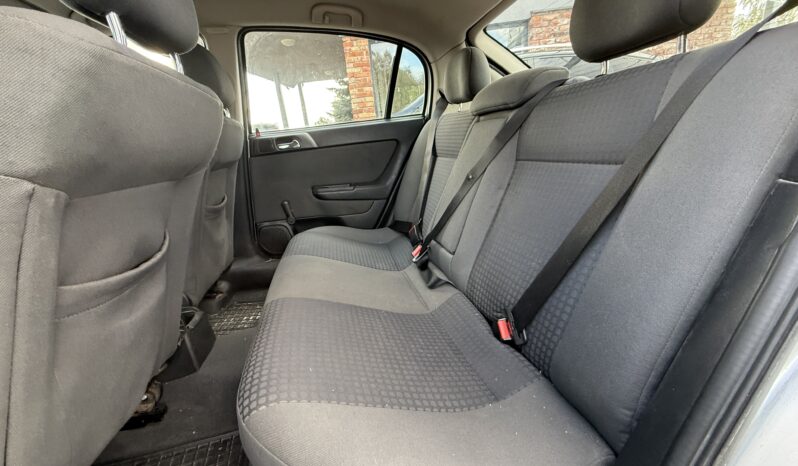 
								OPEL ASTRA pilns									