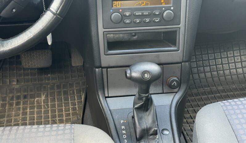 
								OPEL ASTRA pilns									