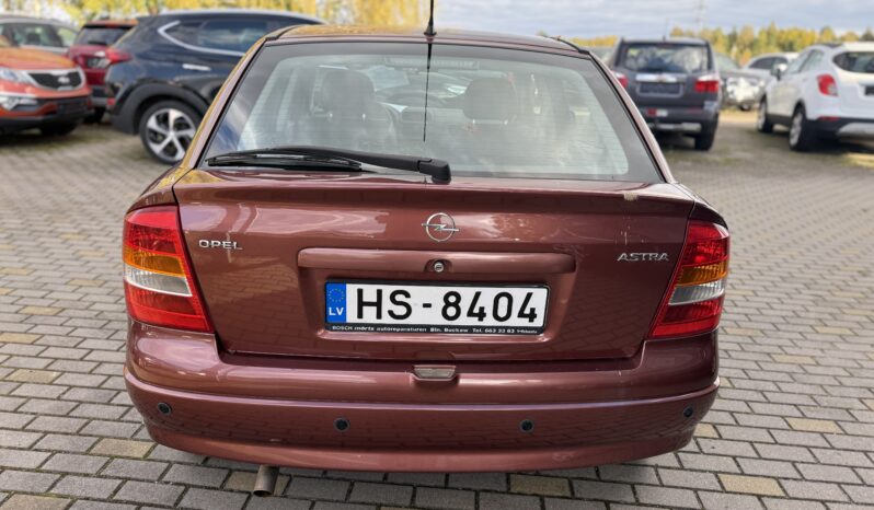 
								OPEL ASTRA pilns									