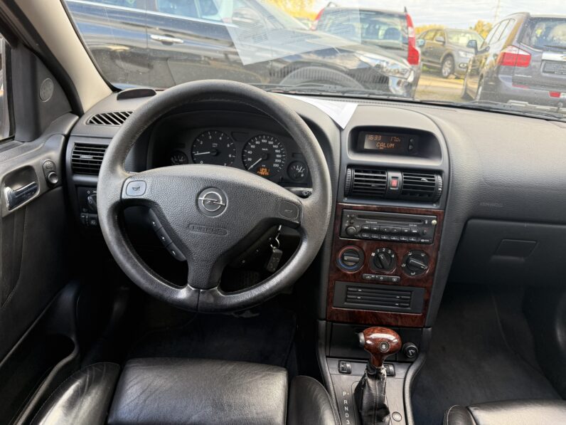 
								OPEL ASTRA pilns									