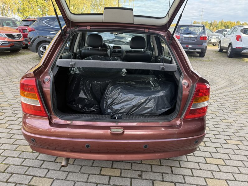 
								OPEL ASTRA pilns									