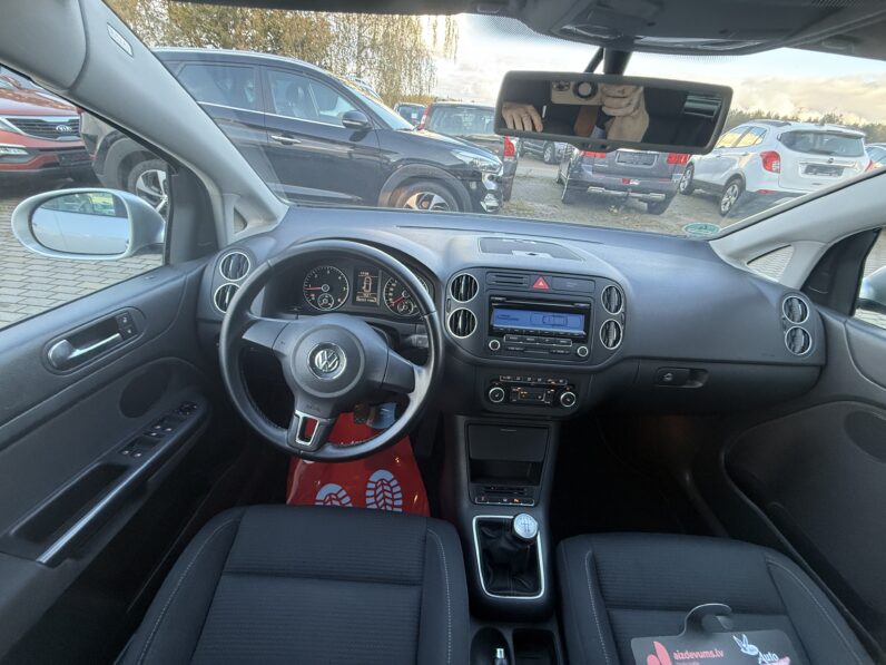 
								VW GOLF PLUS pilns									