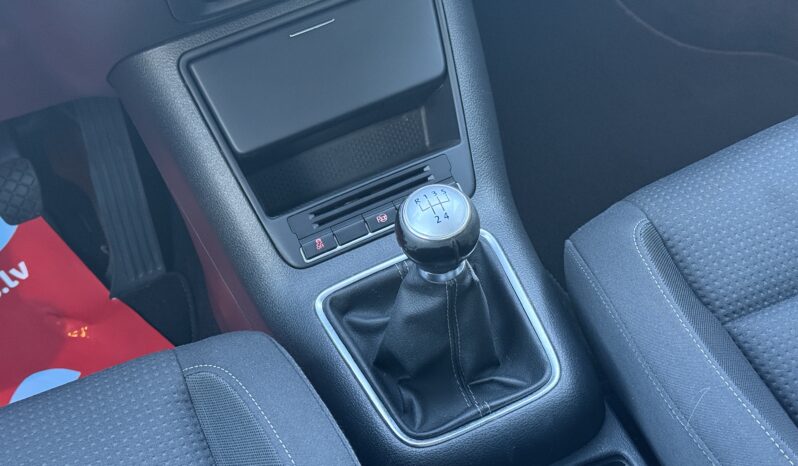 
								VW GOLF PLUS pilns									