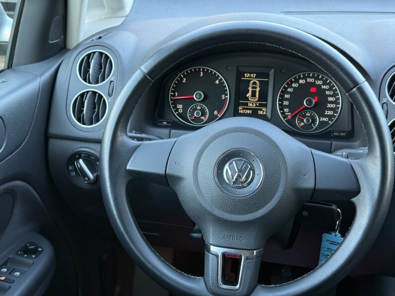 
								VW GOLF PLUS pilns									