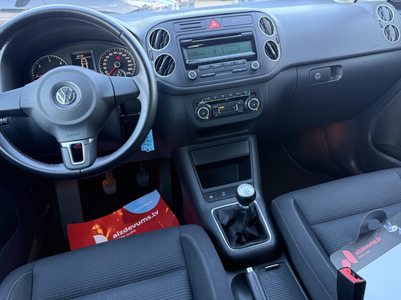 
								VW GOLF PLUS pilns									