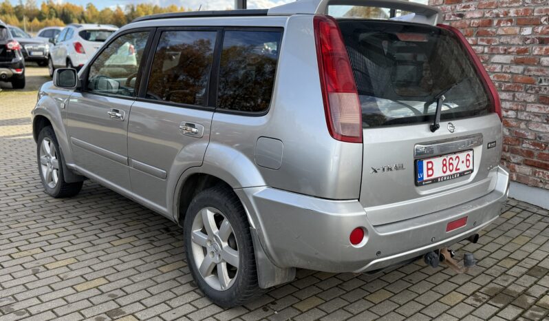 
								NISSAN XTRAIL pilns									