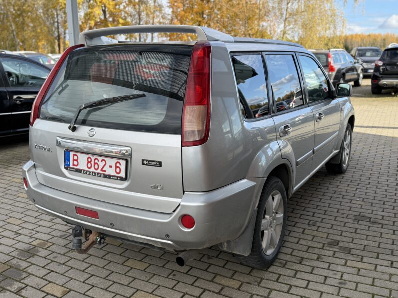 
								NISSAN XTRAIL pilns									
