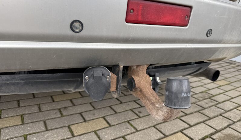 
								NISSAN XTRAIL pilns									